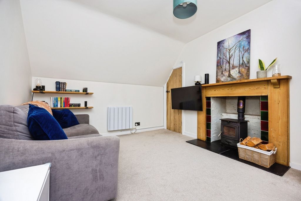 Property photo 2 of 14 Pbox-Img.Jpg