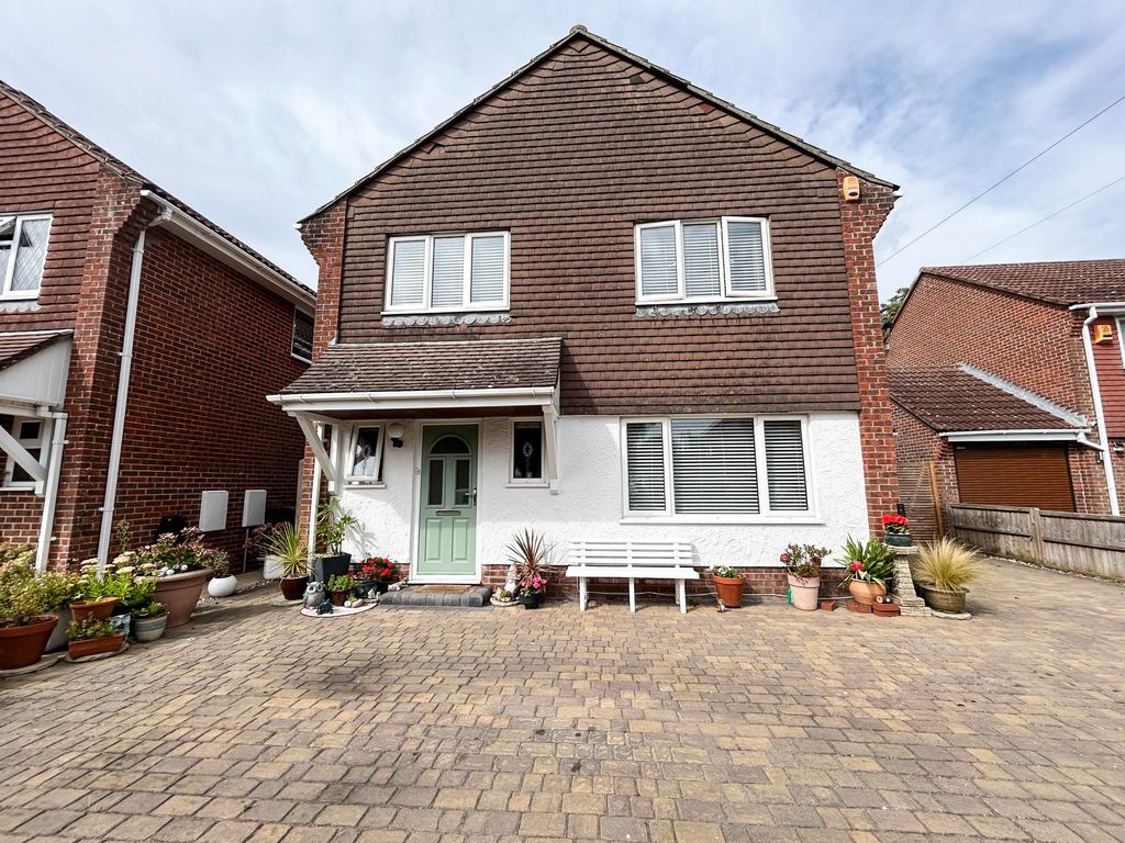 Property photo 1 of 33