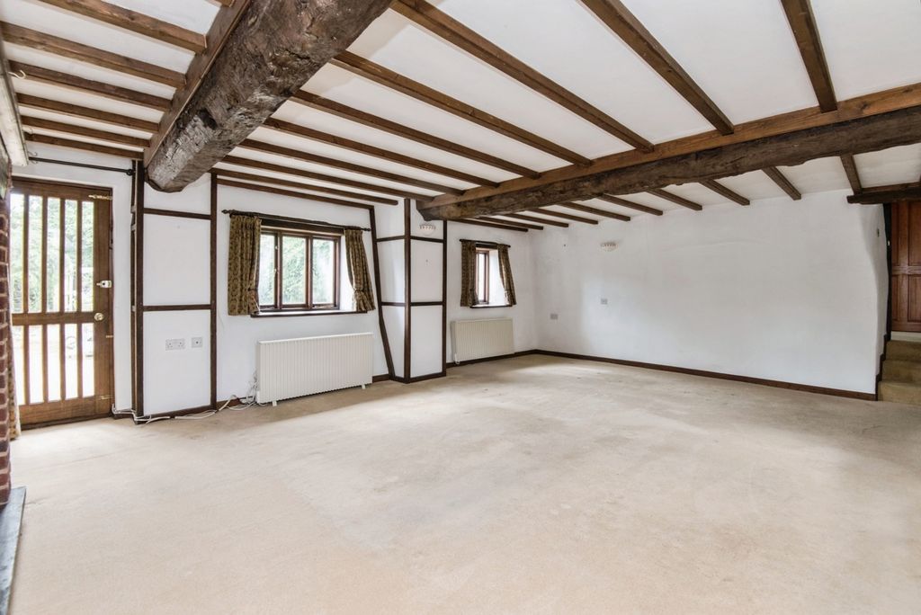 Property photo 3 of 17 Photo