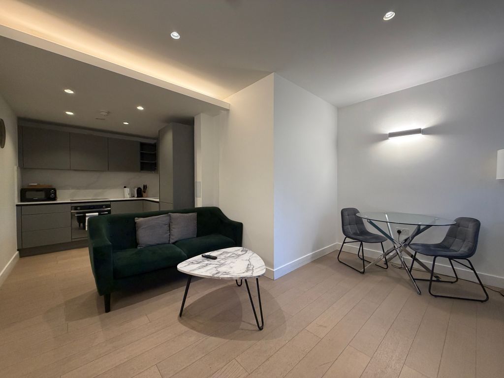 Property photo 1 of 22 Living Room