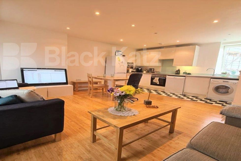 Property photo 3 of 5