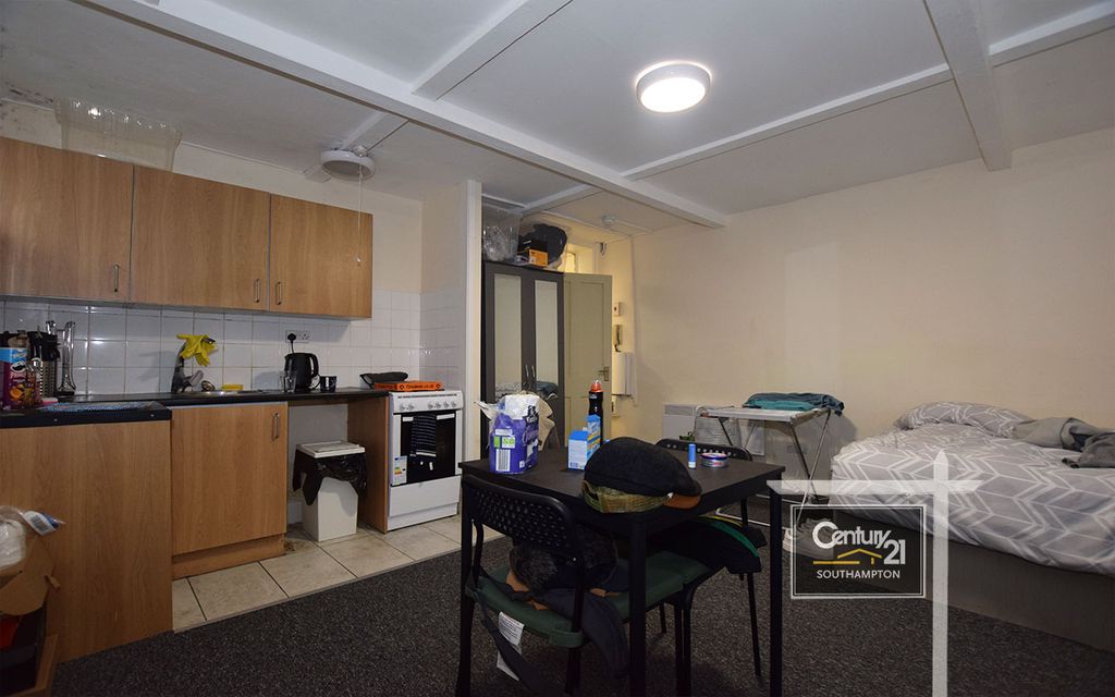 Property photo 2 of 3