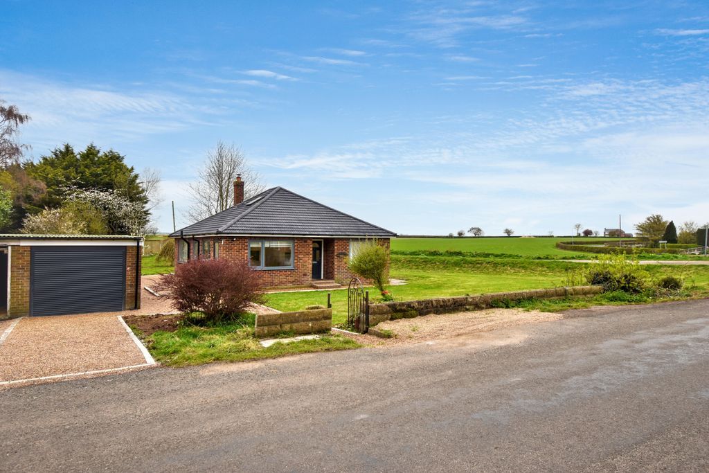 Property photo 2 of 22