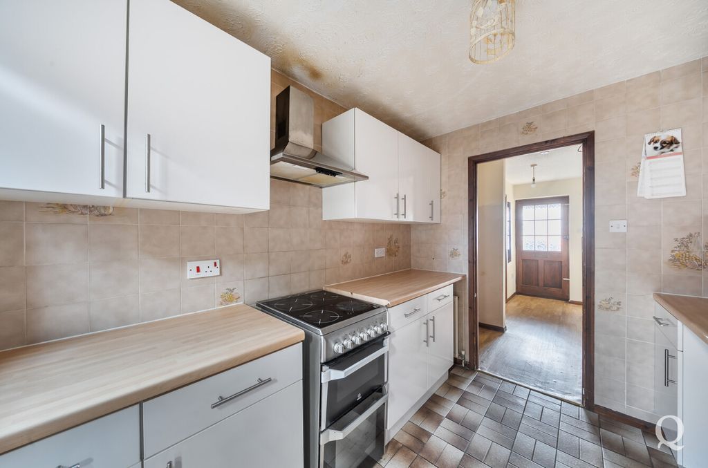 Property photo 3 of 21 1Fdbe2B5-ce20-4B2...