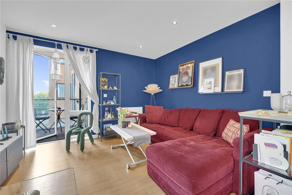 Property photo 1 of 17 Picture No. 12
