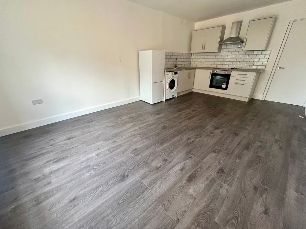 Property photo 2 of 7 Image