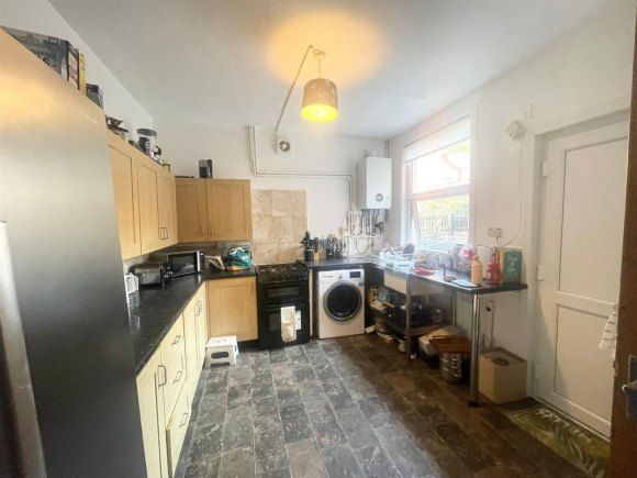 Property photo 2 of 10 9364892.Jpg