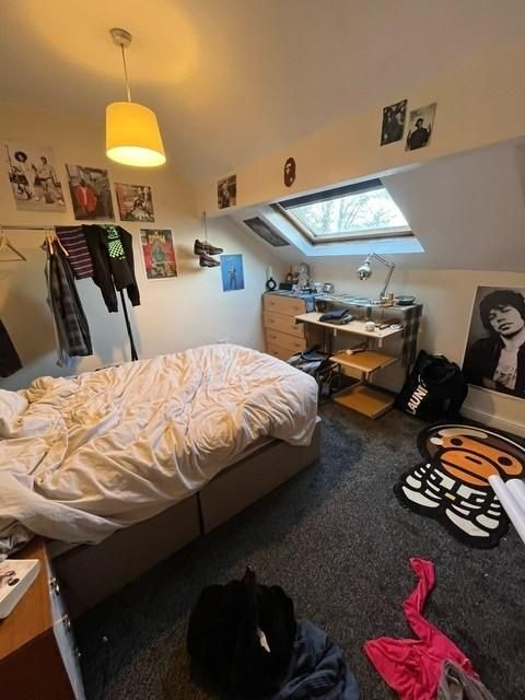 Property photo 3 of 9 Cosy Double Bedroom In A Loft-Style Space With A d...
