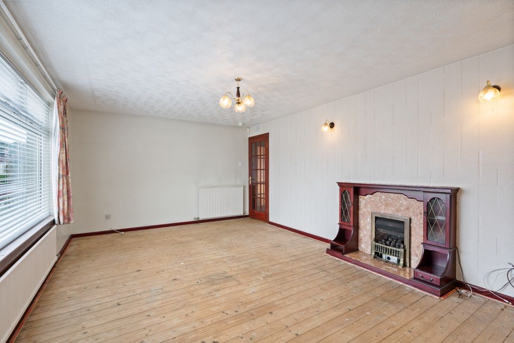Property photo 3 of 24 5557483