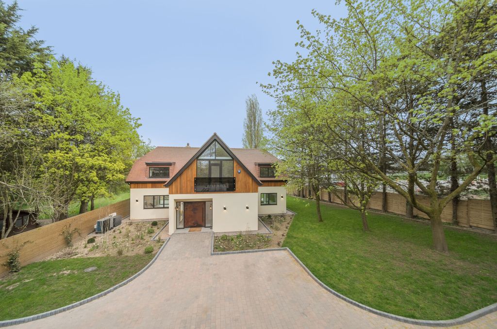 Property photo 1 of 21 Astible Mansion