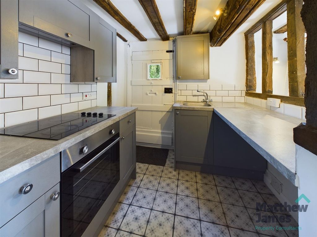 Property photo 3 of 11 Cam03063G0-Pr0050-Still010.Jpg