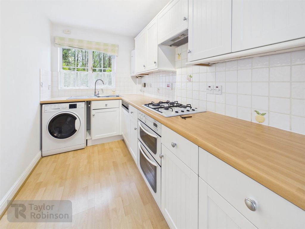 Property photo 3 of 13 Cam02600G0-Pr0707-Still003.Jpg