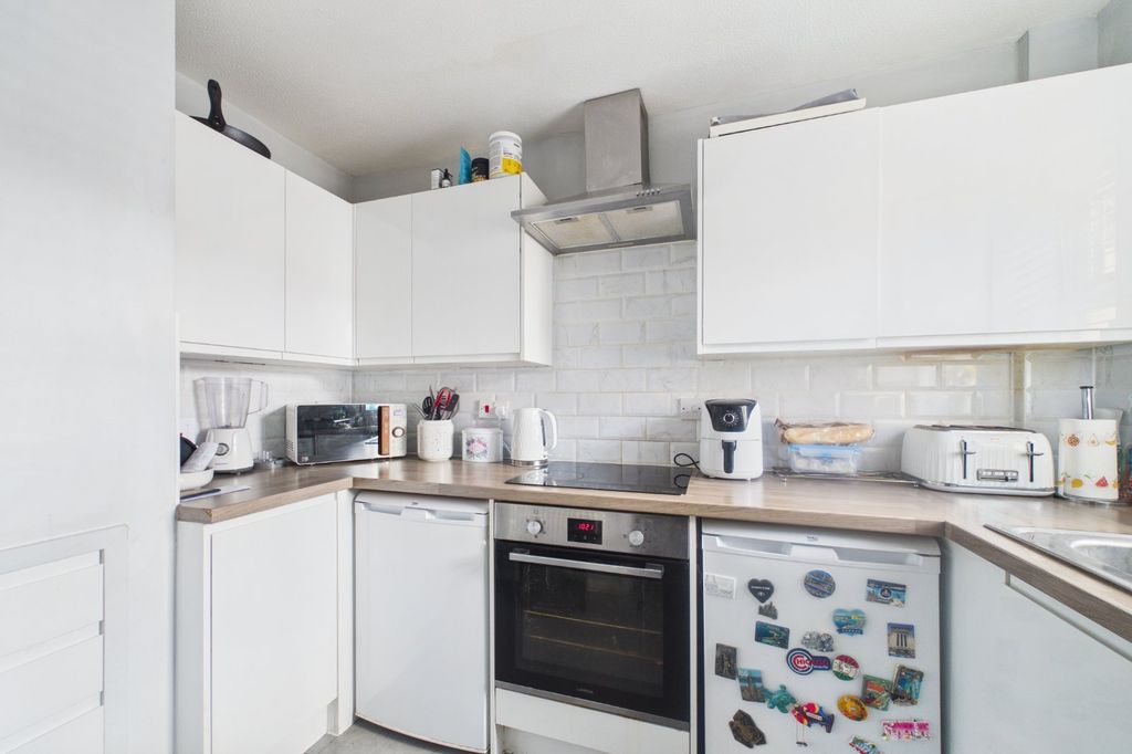 Property photo 2 of 7 Picture No. 04