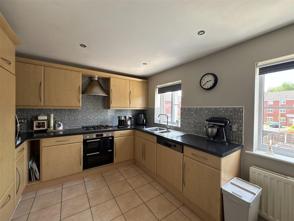 Property photo 2 of 18 Dji_20250813_143917_439.Jpeg