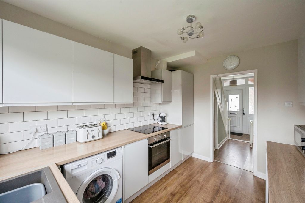 Property photo 2 of 20