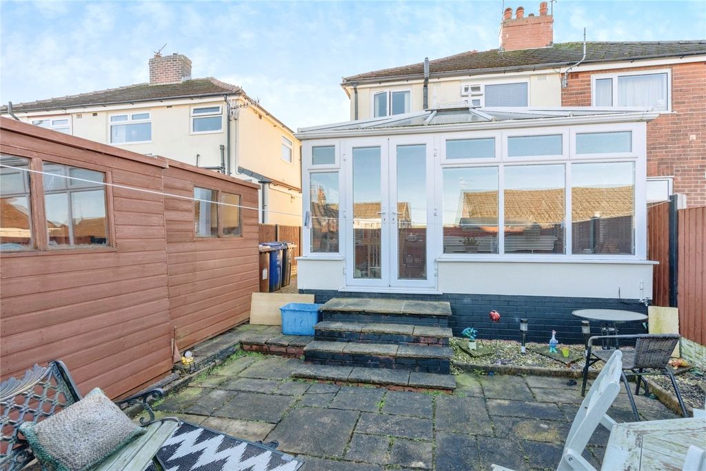 Property photo 3 of 17 Picture No. 16