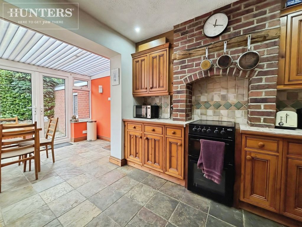 Property photo 3 of 19 Pbox-Img.Jpg