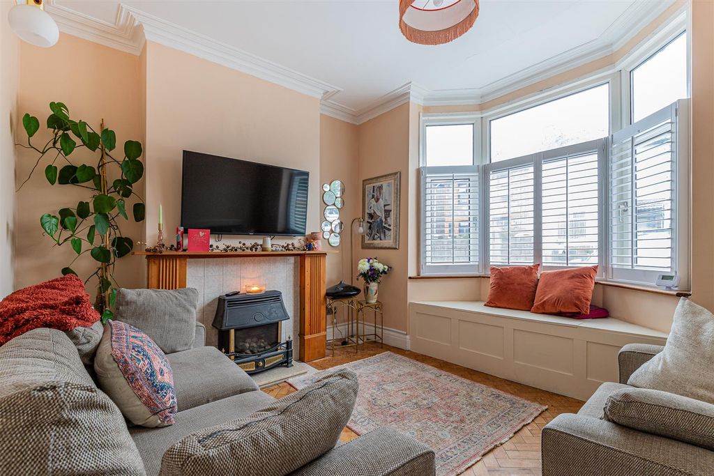 Property photo 2 of 17 12-8.Jpg