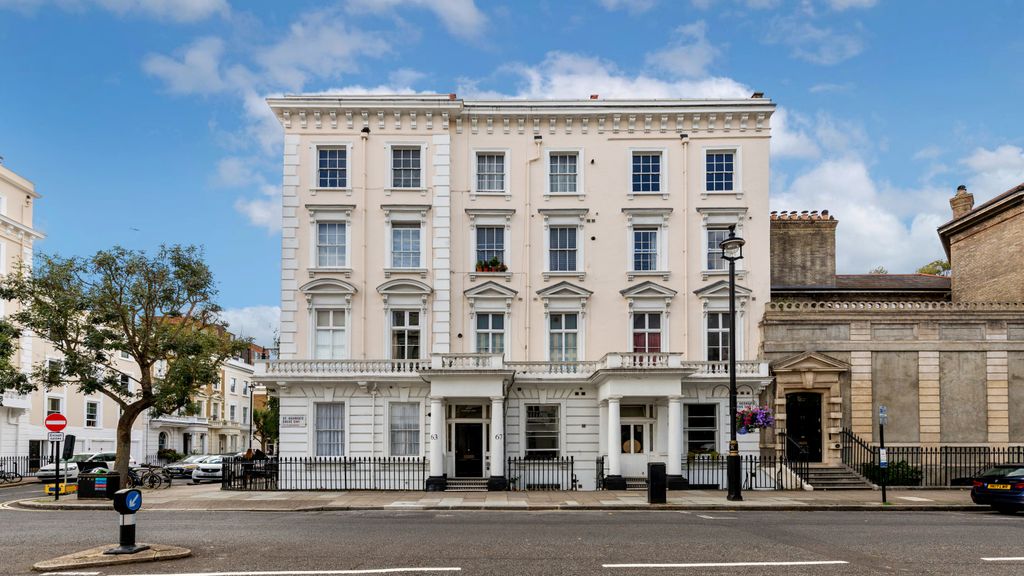 Property photo 1 of 11 Flat 1, 63/67 St Georges Drive, Pimlico, London, Sw1V 4Dd