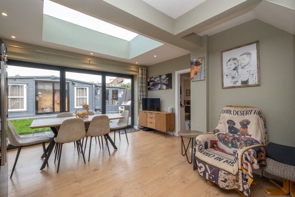 Property photo 2 of 20 Picture 2