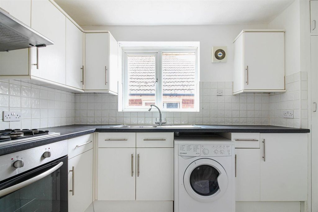 Property photo 2 of 13 Kitchen.Jpg