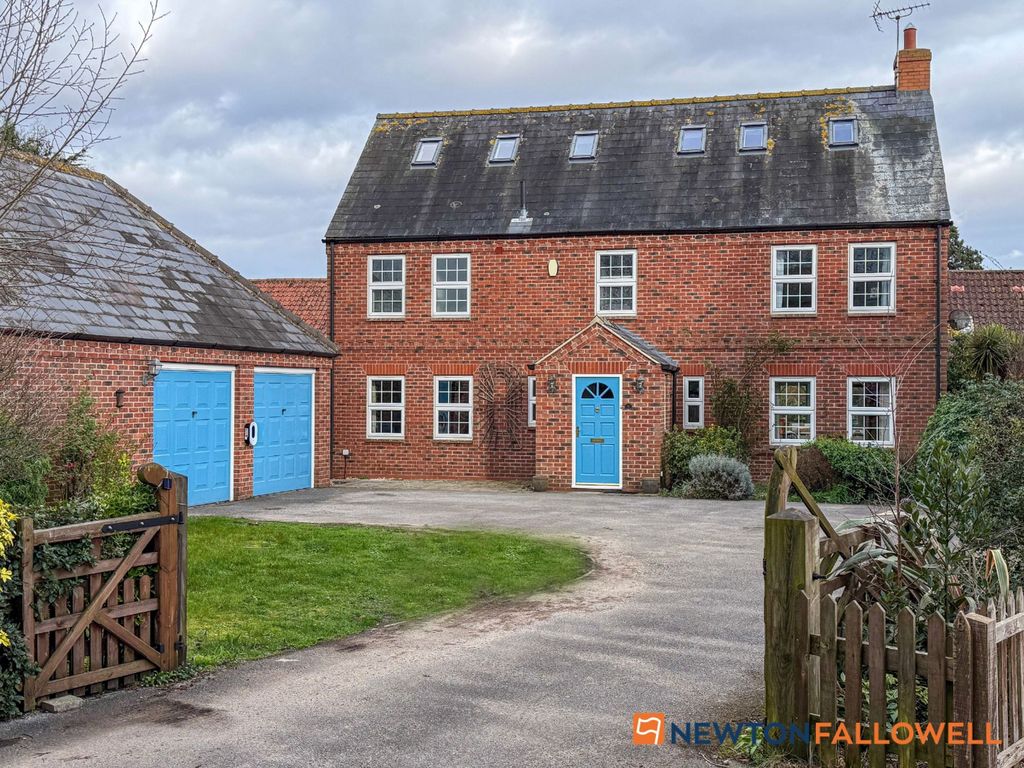 Property photo 1 of 26