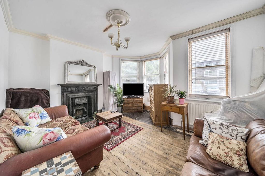 Property photo 3 of 5