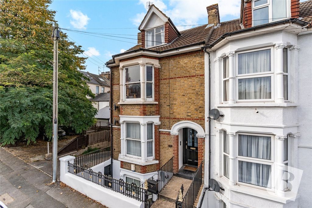 Property photo 1 of 15 Picture No. 16