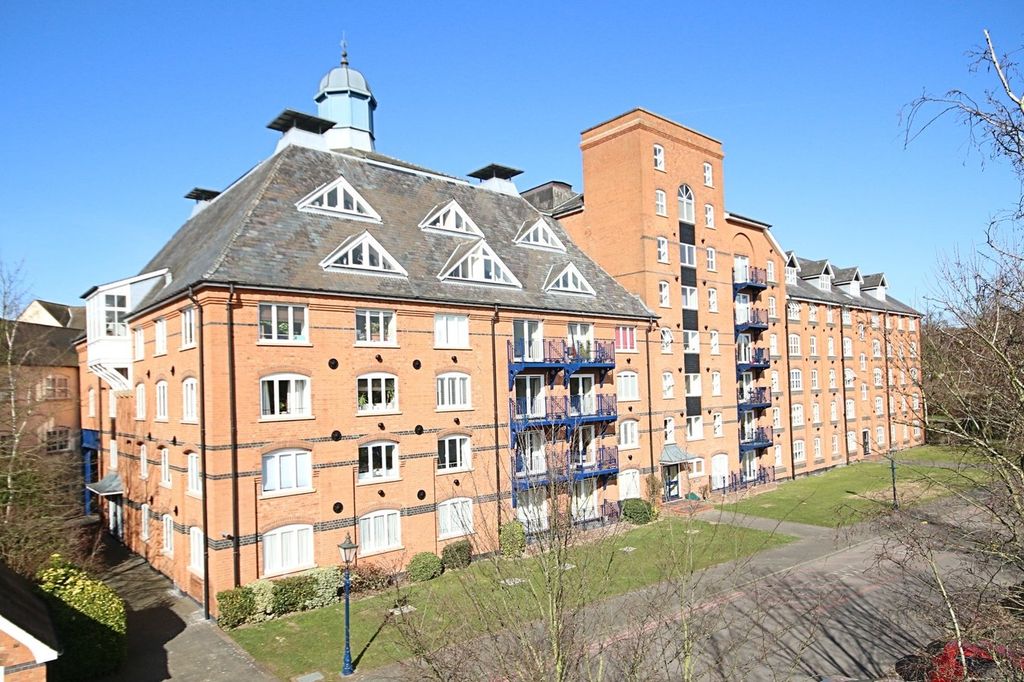 Property photo 1 of 13