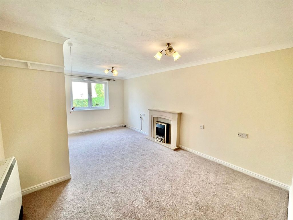 Property photo 2 of 11 Picture No. 50