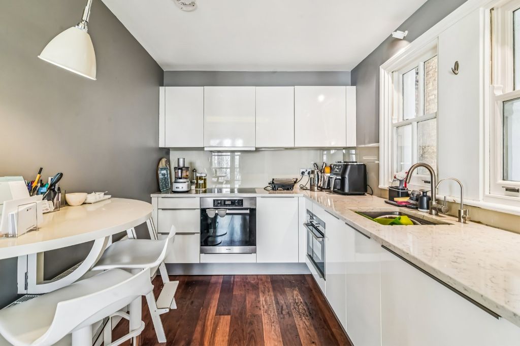 Property photo 3 of 16