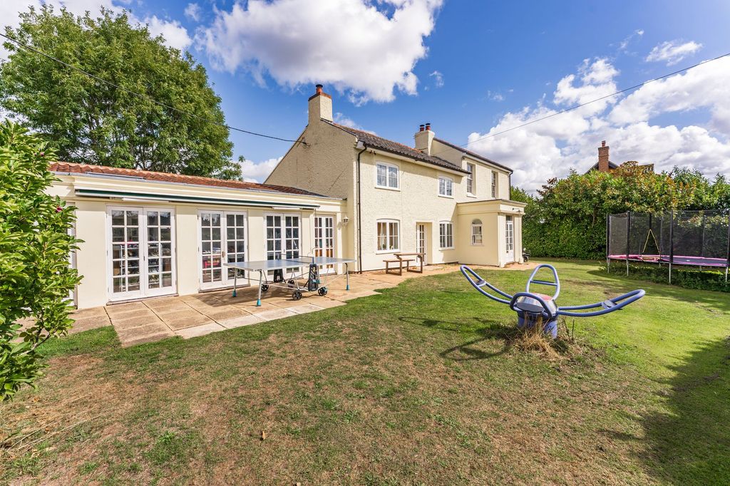 Property photo 1 of 33