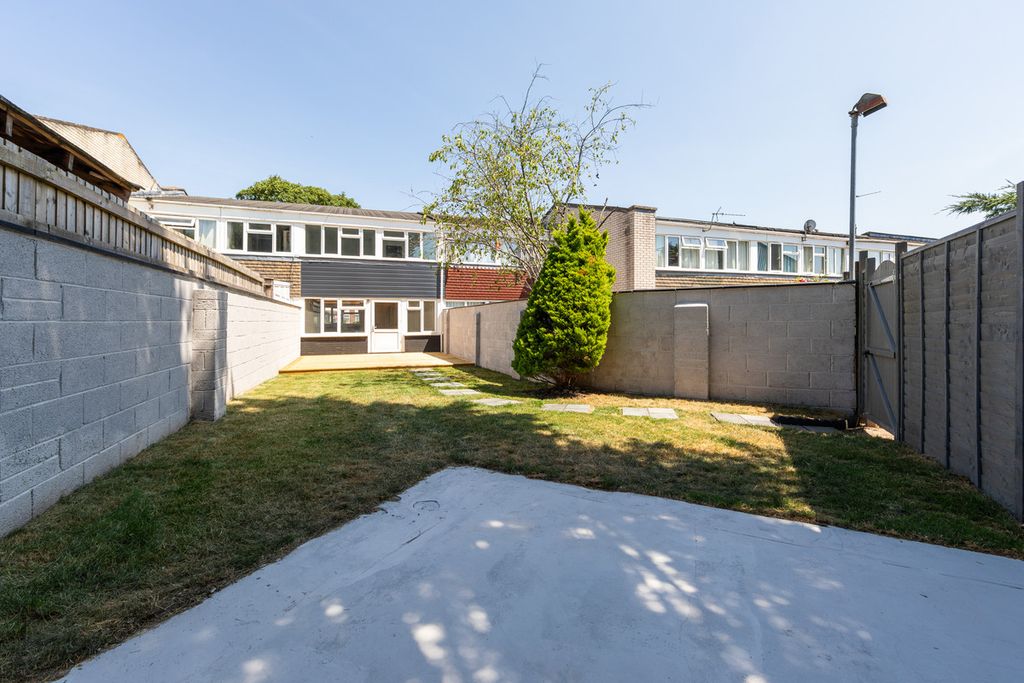Property photo 1 of 25