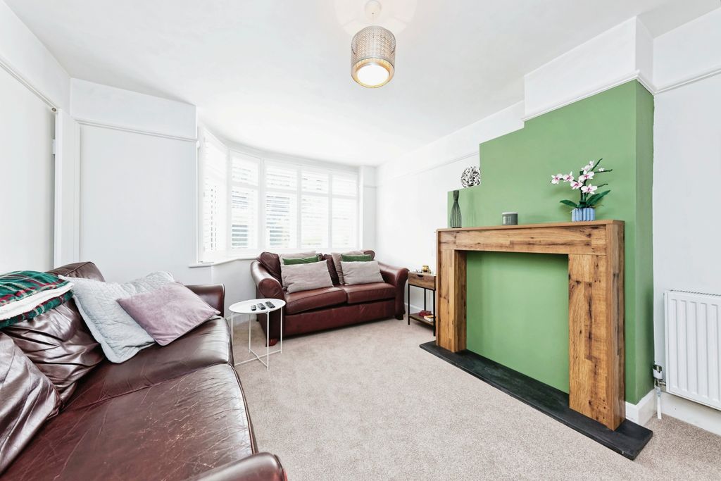 Property photo 3 of 17 Photography