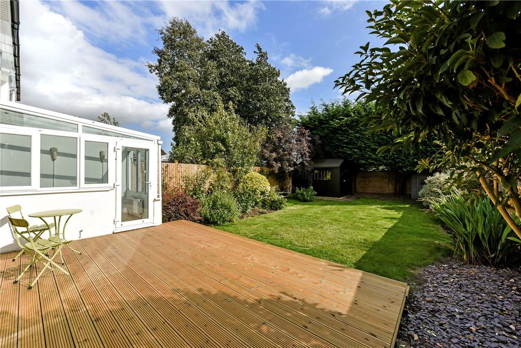 Property photo 2 of 18 Picture No. 16