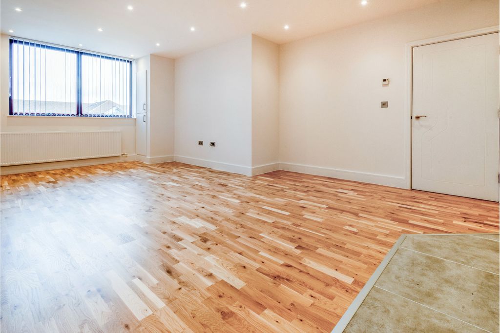 Property photo 3 of 10 3.Jpg