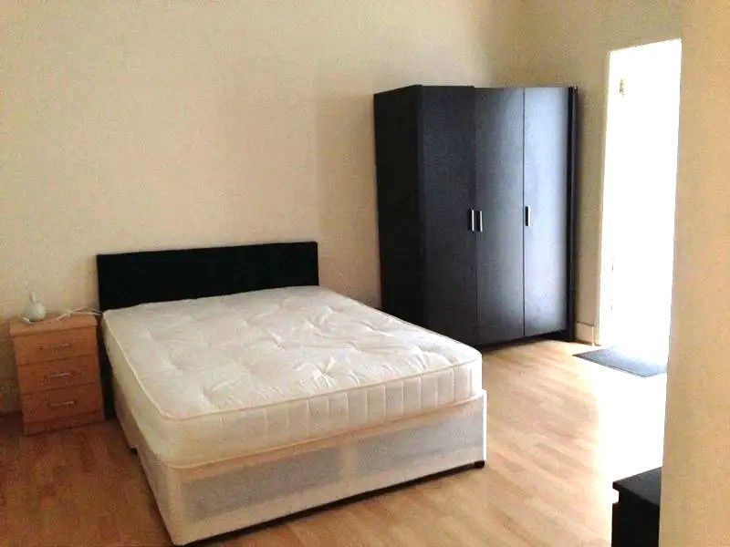 Property photo 2 of 9 Photo 5