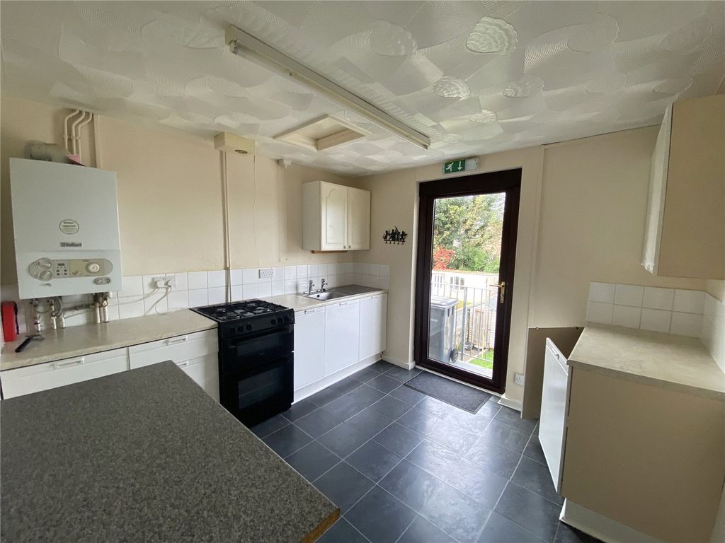 Property photo 2 of 12 Picture No. 13