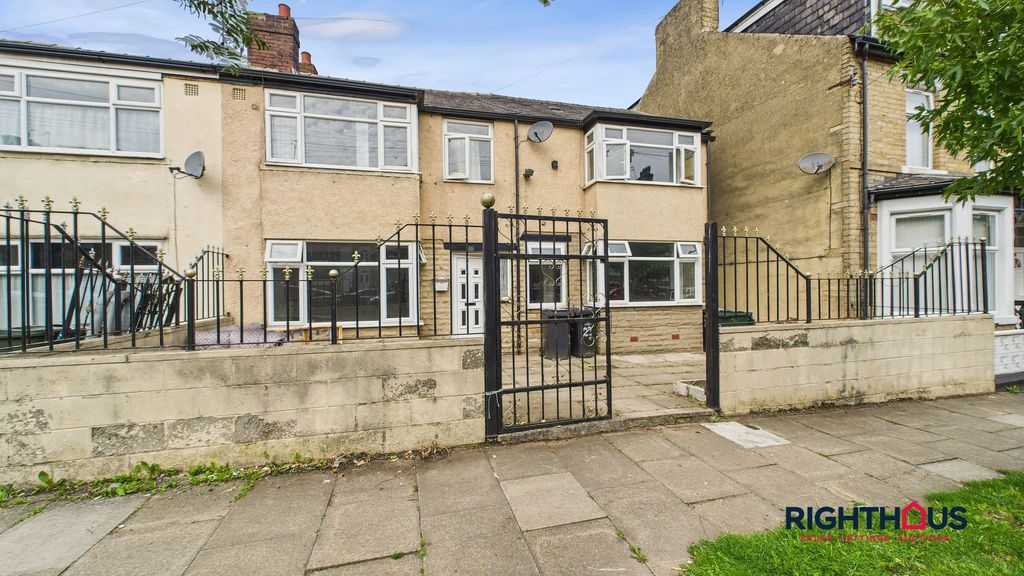 Property photo 1 of 13