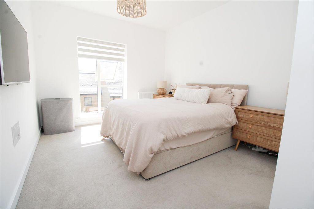 Additional image 4 of 2 bed flat for saleDealings Road, Newhall, Harlow CM17
