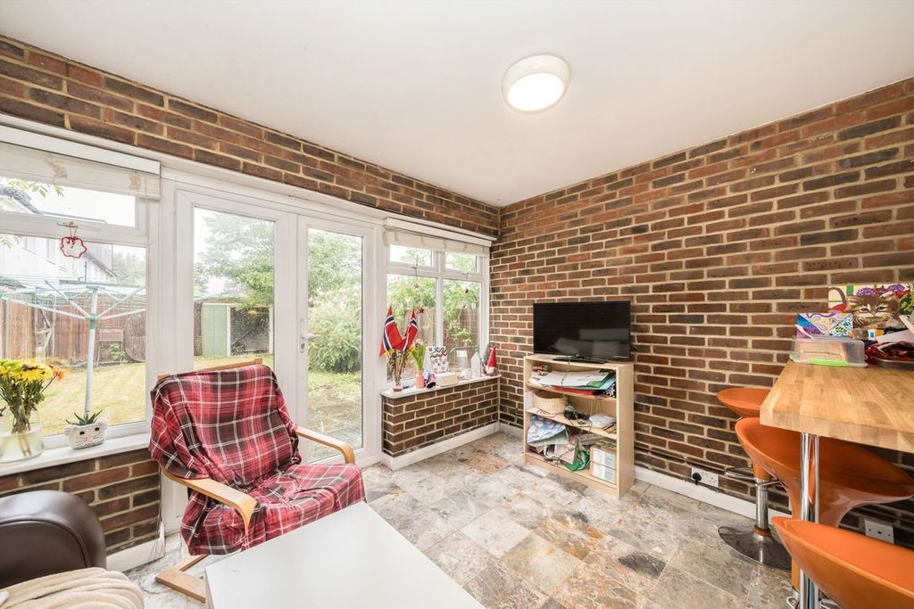 Property photo 2 of 5