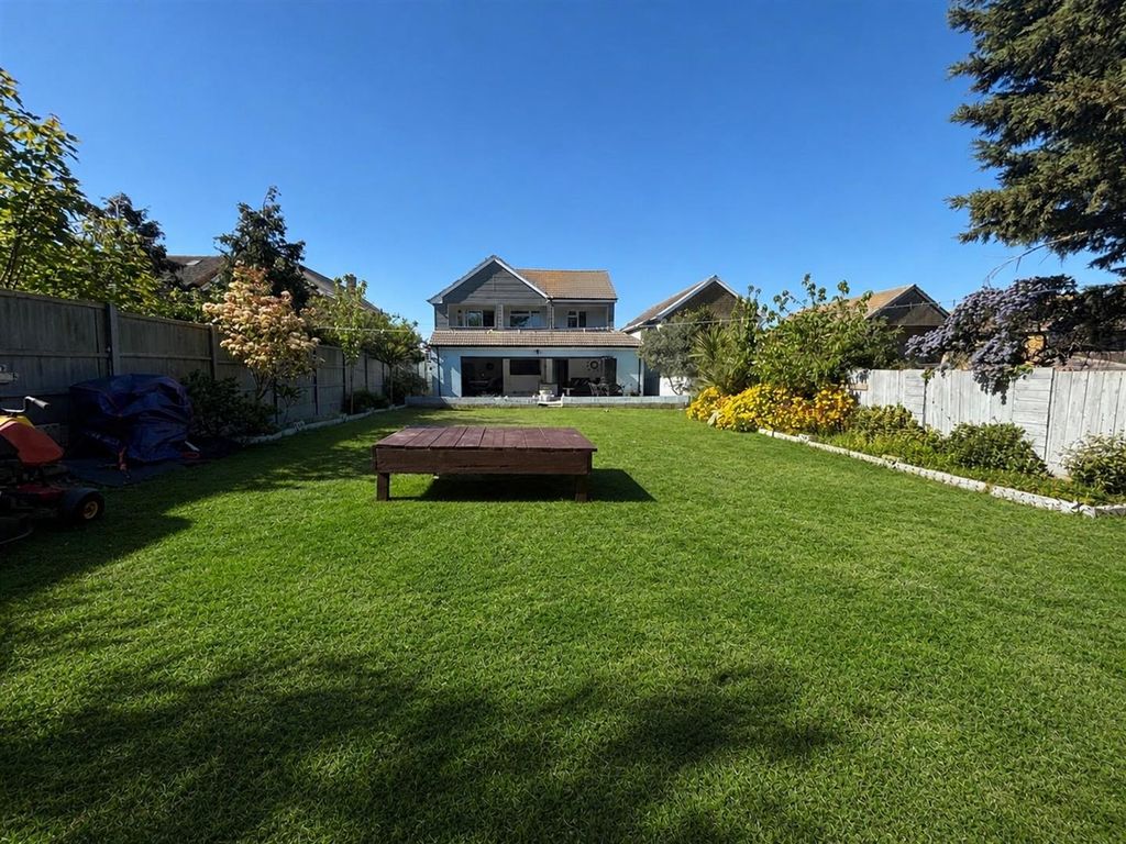 Property photo 1 of 26 Garden