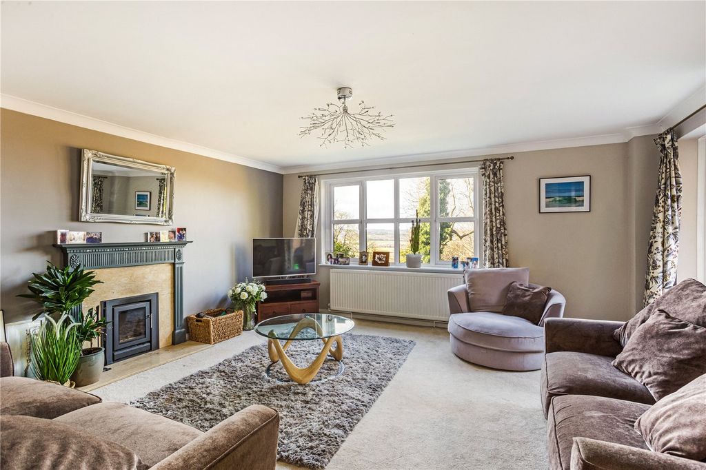 Property photo 2 of 19