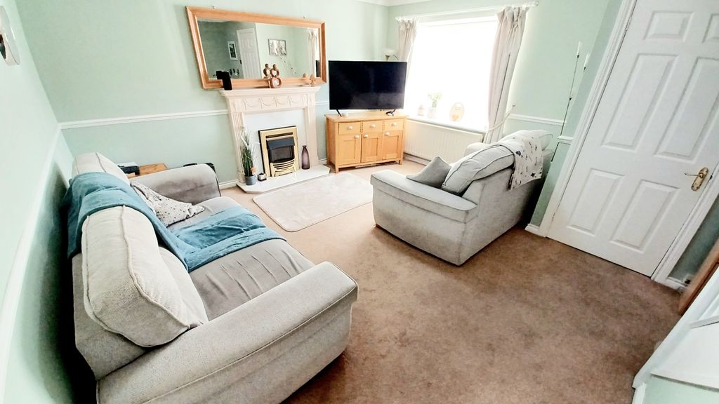 Property photo 3 of 23 20251028_152349