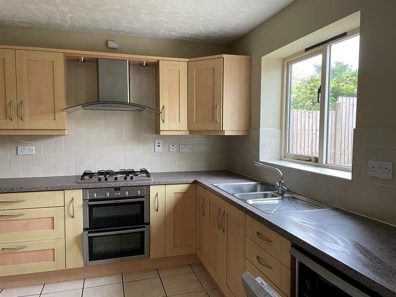 Property photo 3 of 16 Photo 33