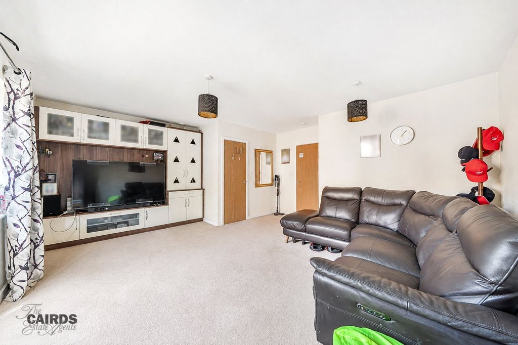 Property photo 2 of 13 Picture No. 11