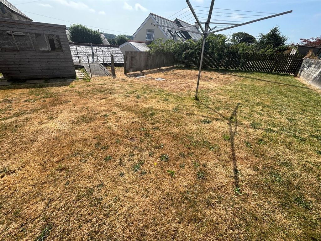 Property photo 3 of 12 New Garden.Jpg