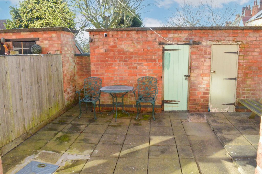 Property photo 3 of 16