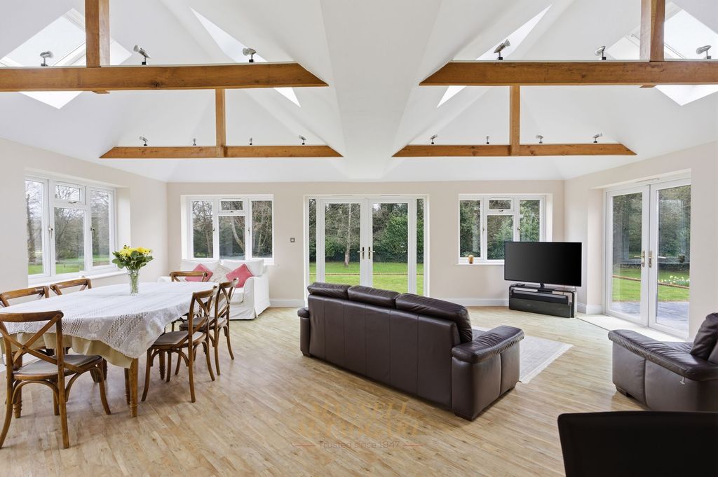 Property photo 3 of 50