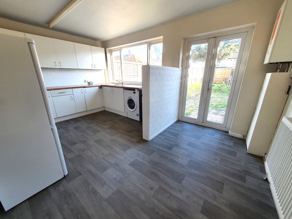 Property photo 3 of 9 Gallery